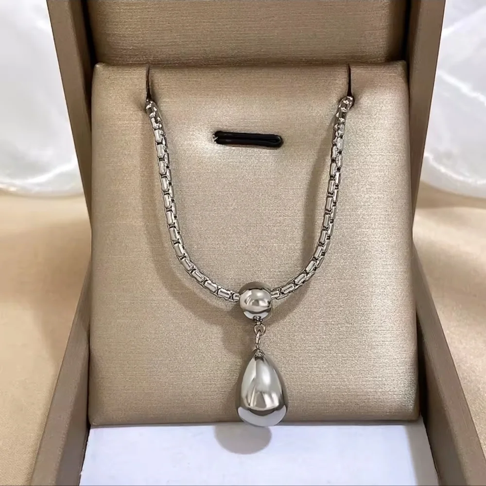 Silver Necklace and Earring Set
